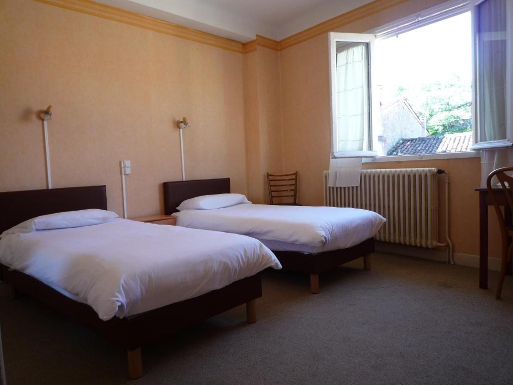 Hotel La Flamme Rouge Сен-Жірон Номер фото